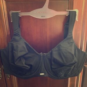 Cacique Intimates & Sleepwear - Black Soft Cup Underwire Sports Bra Cacique Intimates & Sleepwear - Black Soft Cup Underwire Sports Bra